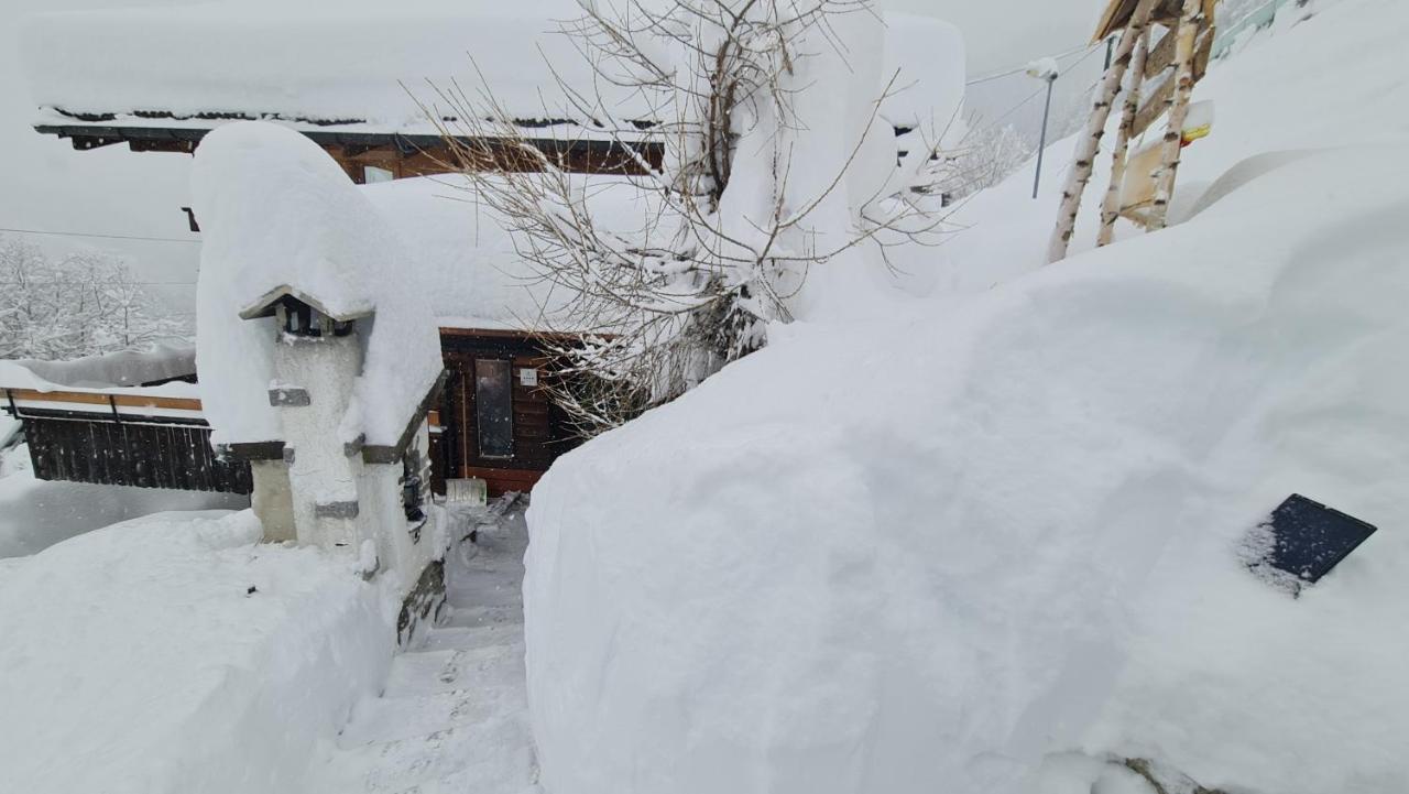 Ferienhaus & Ferienwohnung Winay Wayna Gotschna Blick Klosters Exterior photo