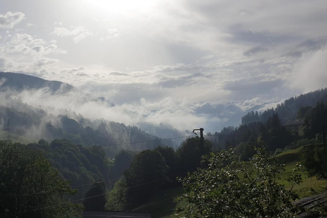 Ferienhaus & Ferienwohnung Winay Wayna Gotschna Blick Klosters Exterior photo