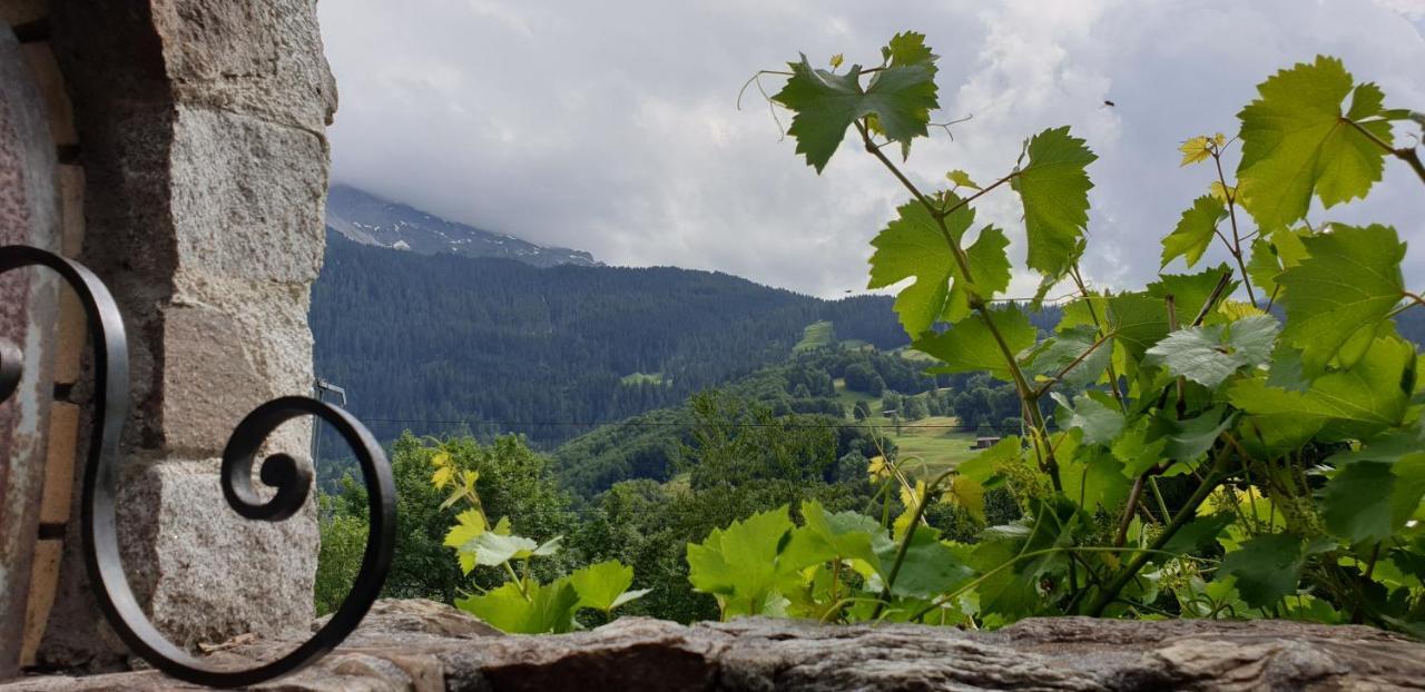 Ferienhaus & Ferienwohnung Winay Wayna Gotschna Blick Klosters Exterior photo